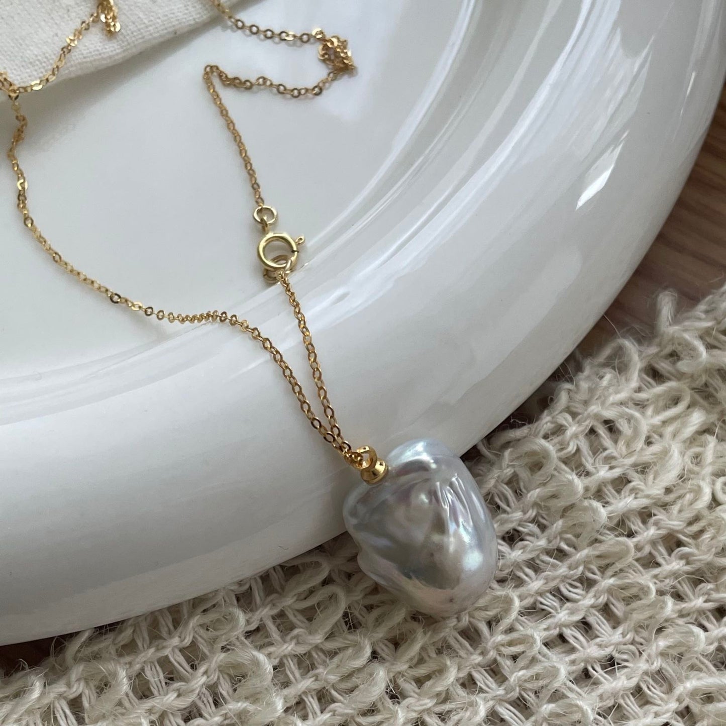 Baroque Pearl Gold Chain Necklace