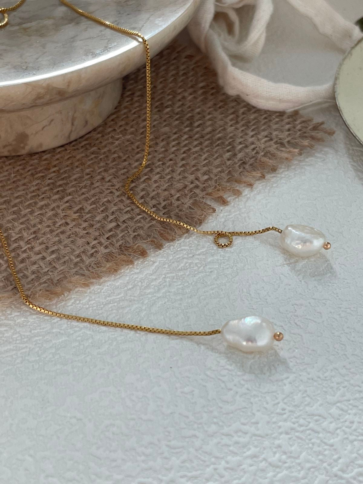 Filament Line Pearl Long Gold Chain Necklace