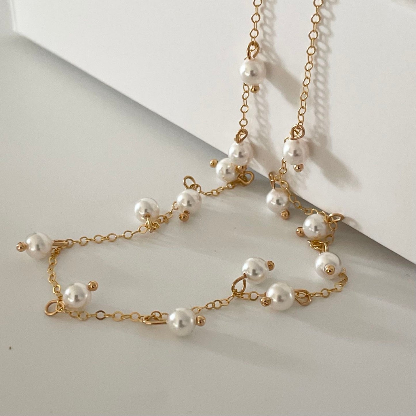 Pearl on Gold Chain Necklace