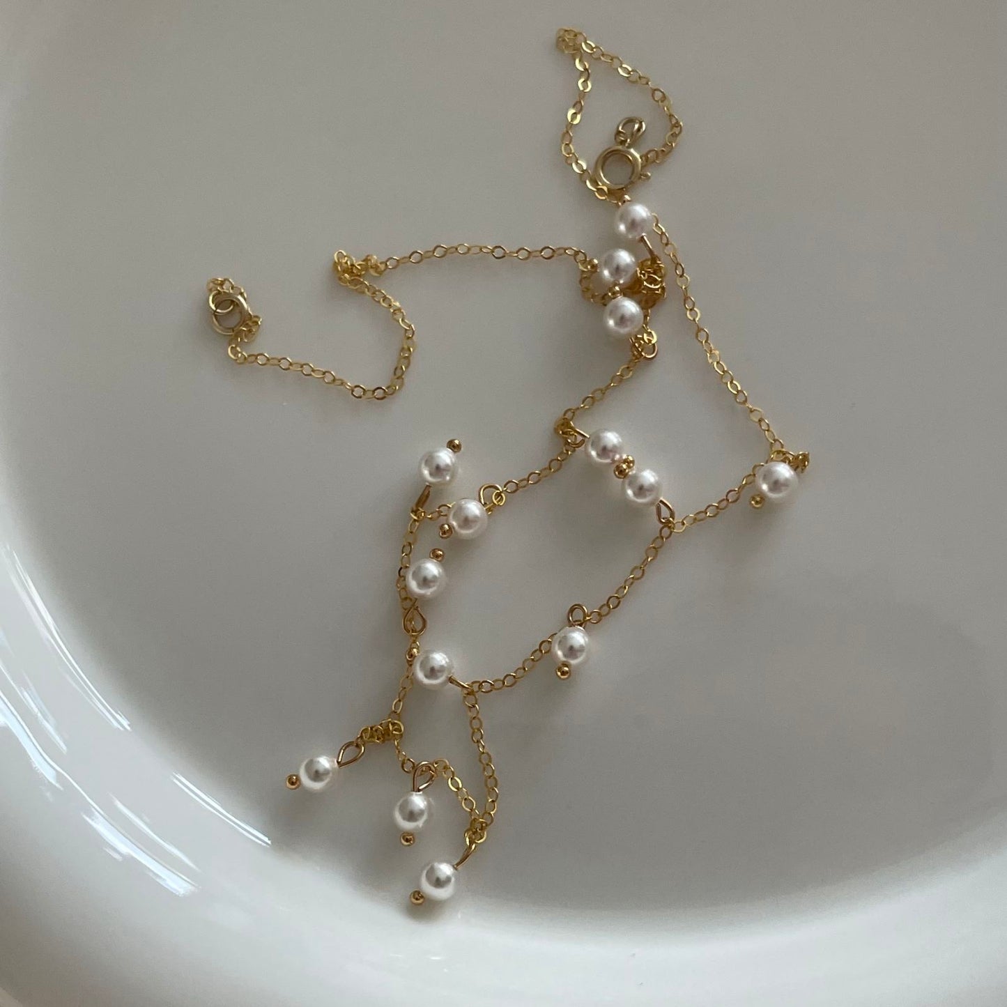 Pearl on Gold Chain Necklace