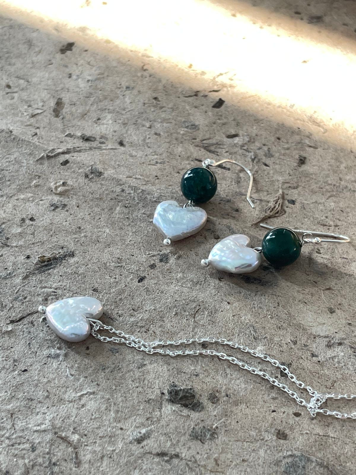 Green Agate and Heart Pearl Earrings