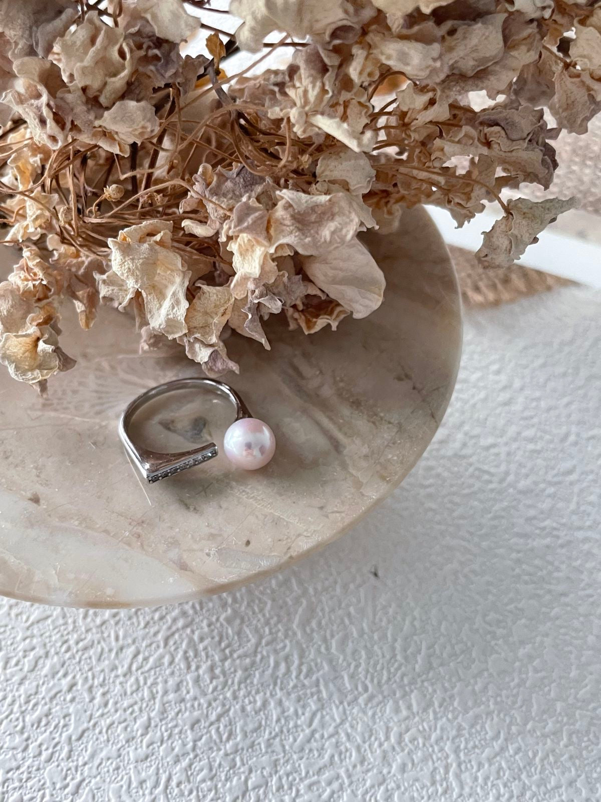 Square Pearl Radiance Ring