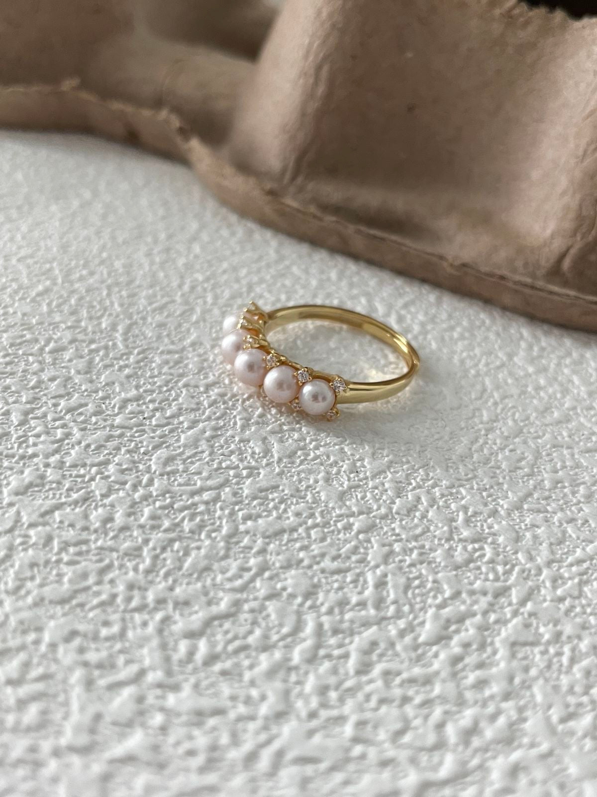 Golden Strand Pearl Ring