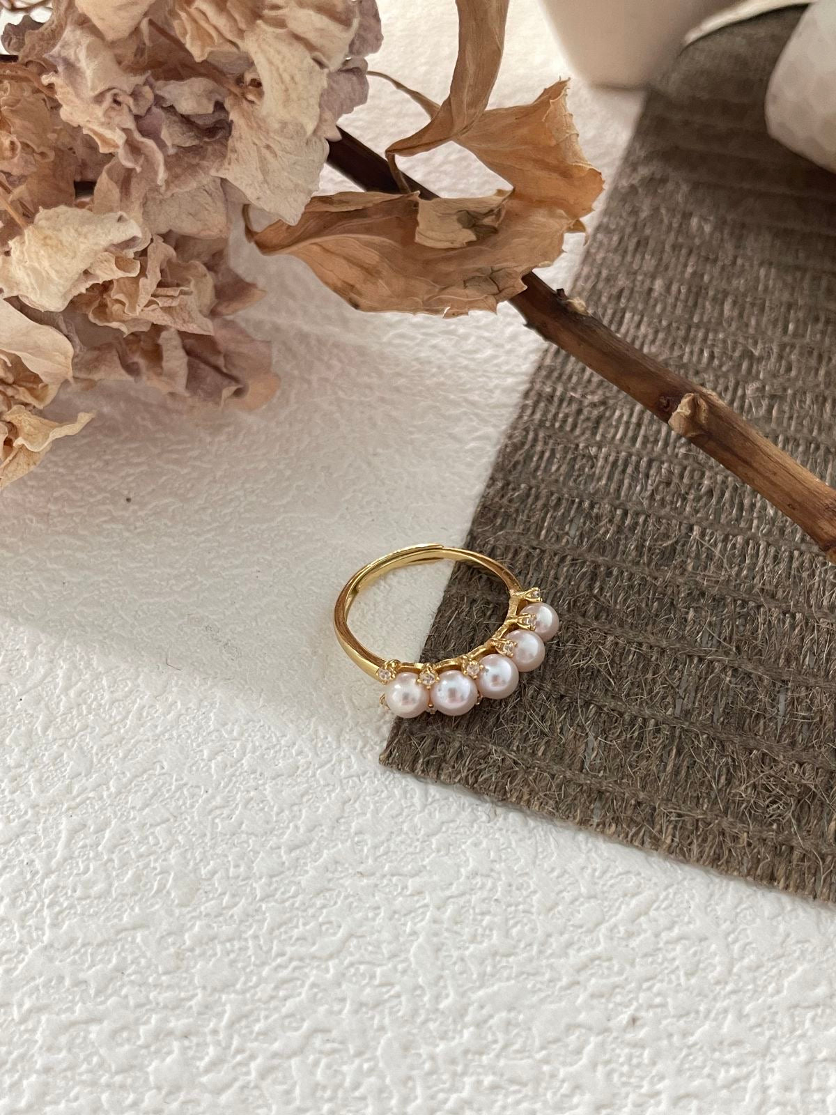 Golden Strand Pearl Ring