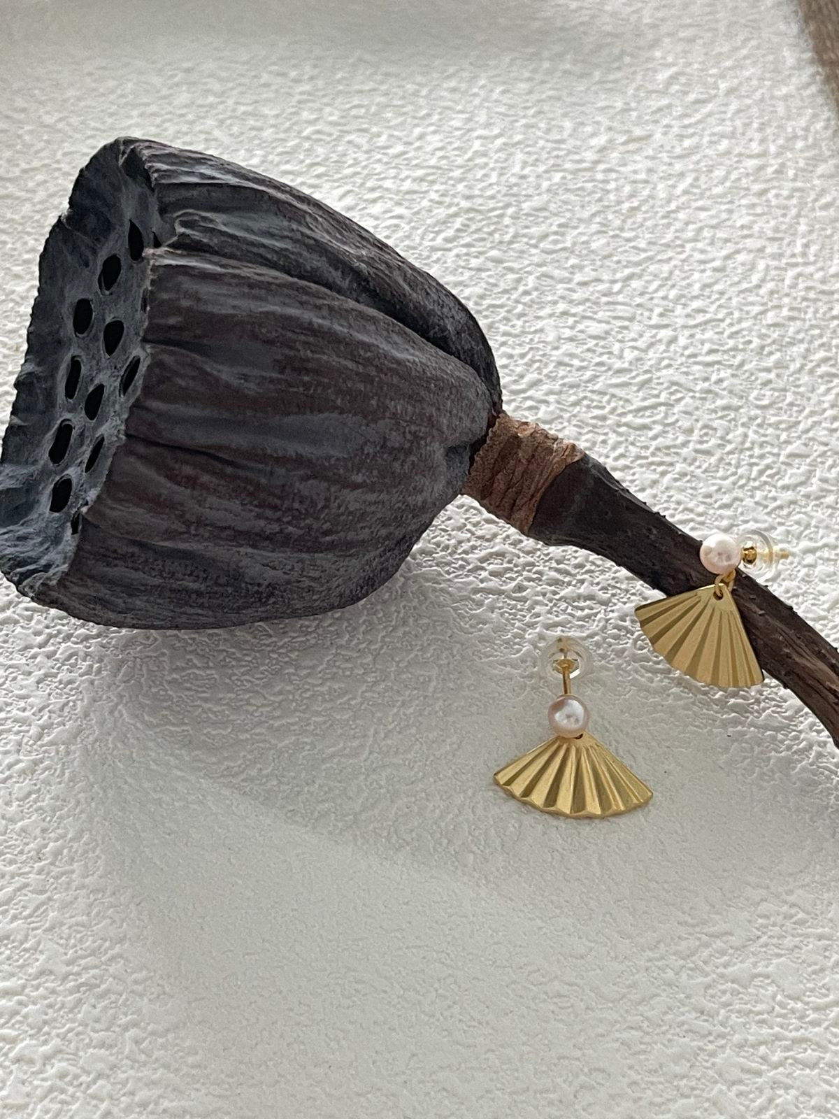 Scalloped Pearl Earrings